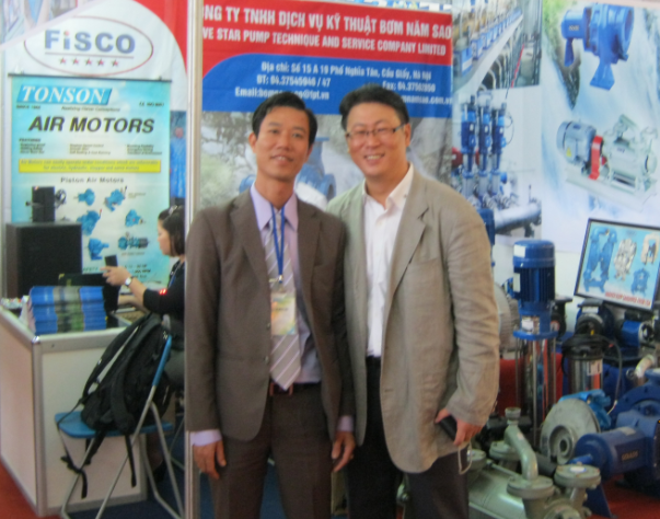 Đại diện hãng sản xuất bơm hút chân không vòng nước Han Chang có buổi làm việc cùng Fisco